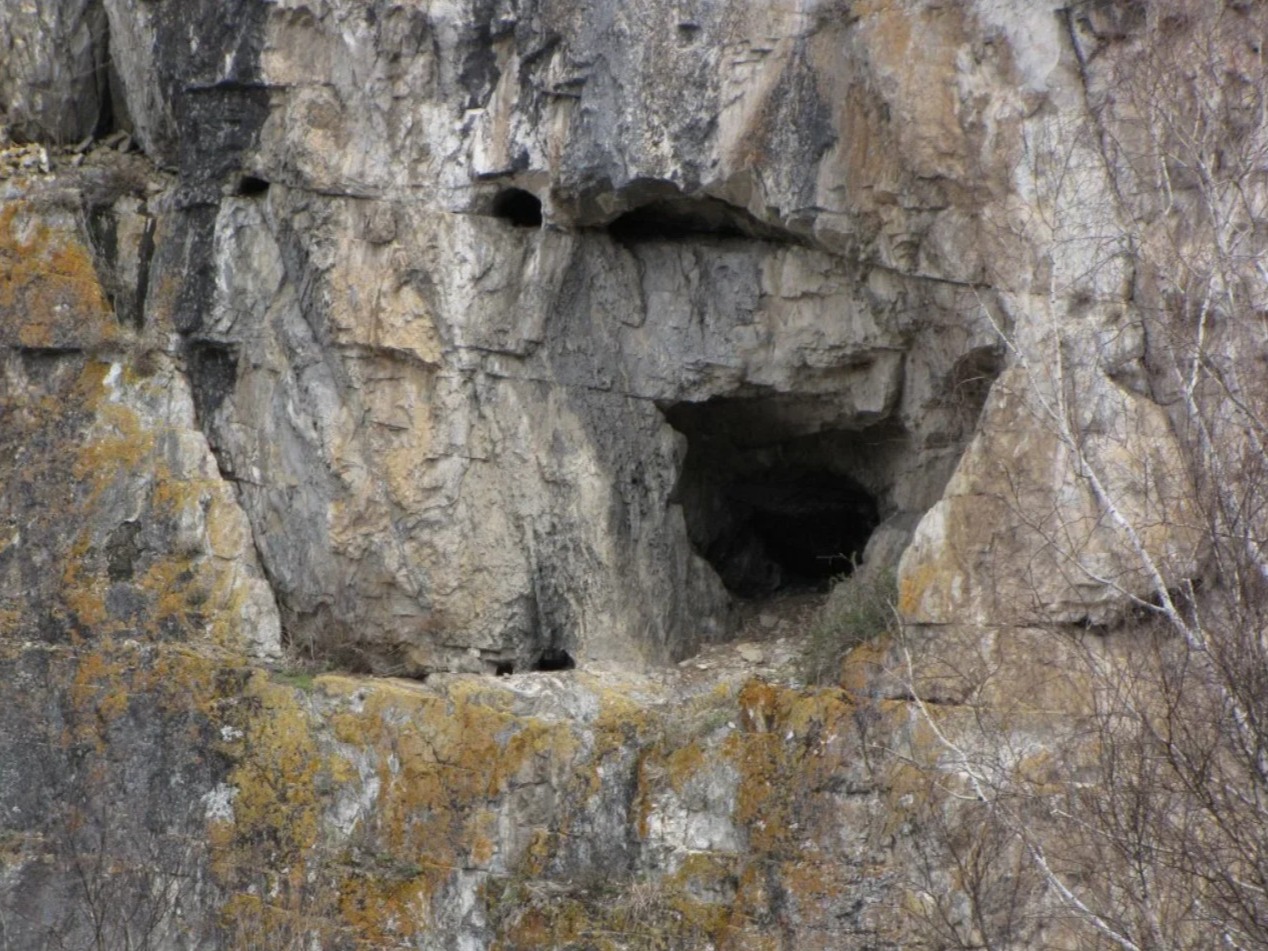 Аккаинская пещера