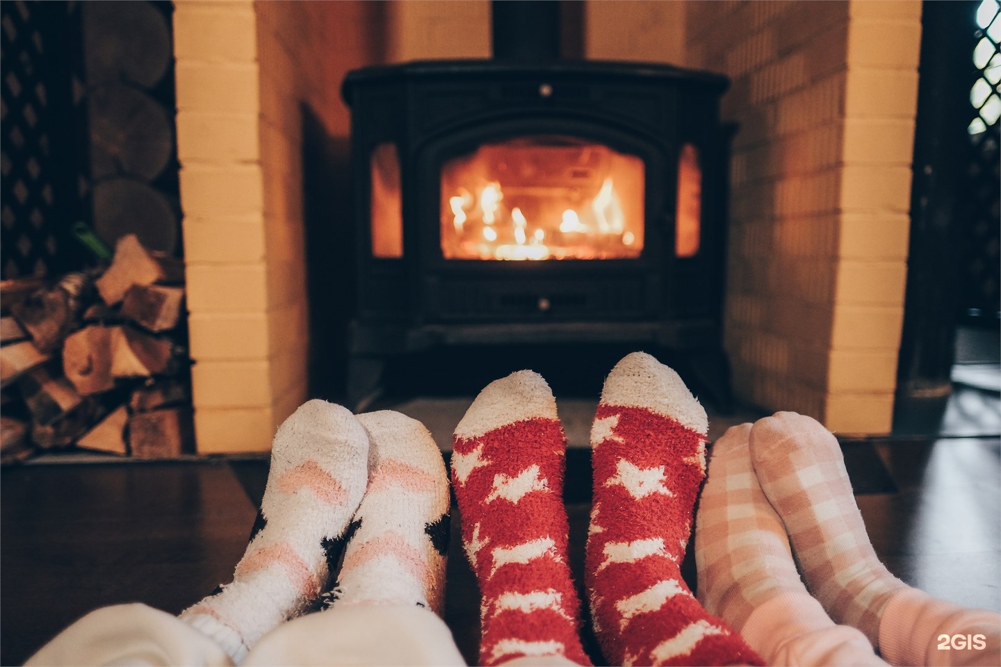 Студия с камином - фото 2