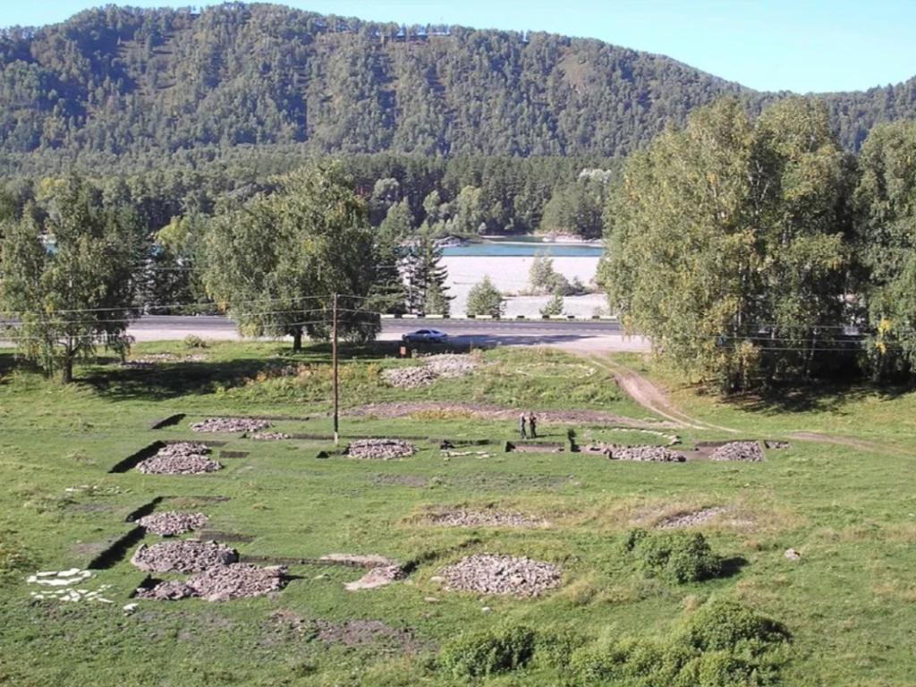 Комплекс древних памятников у села Манжерок - фото 3