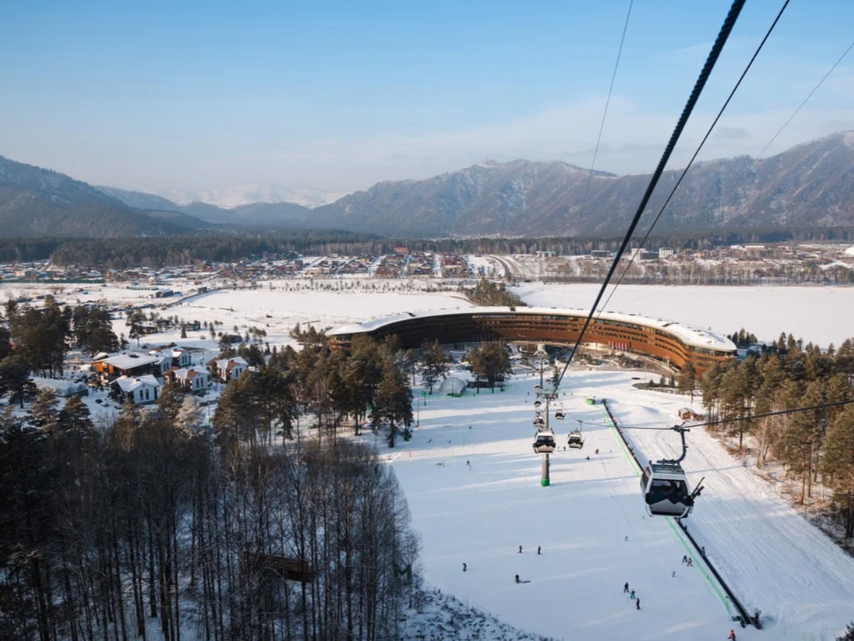 Всесезонный курорт «Манжерок» - фото 1