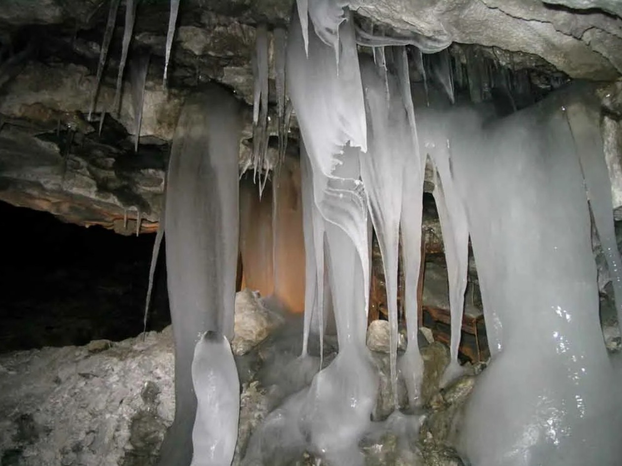 Кульдюкская ледяная пещера - фото 2