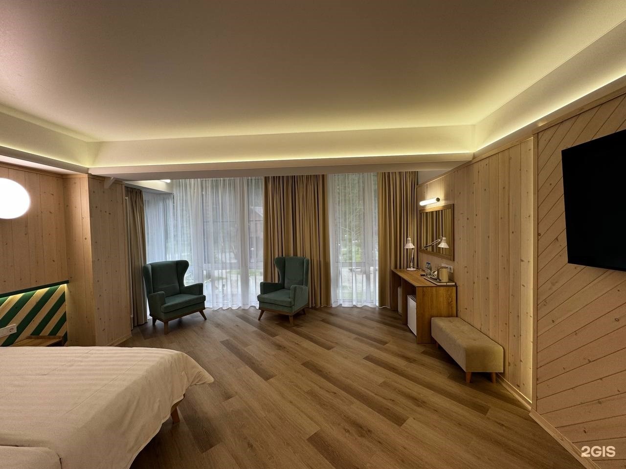 Джуниор - фото 1