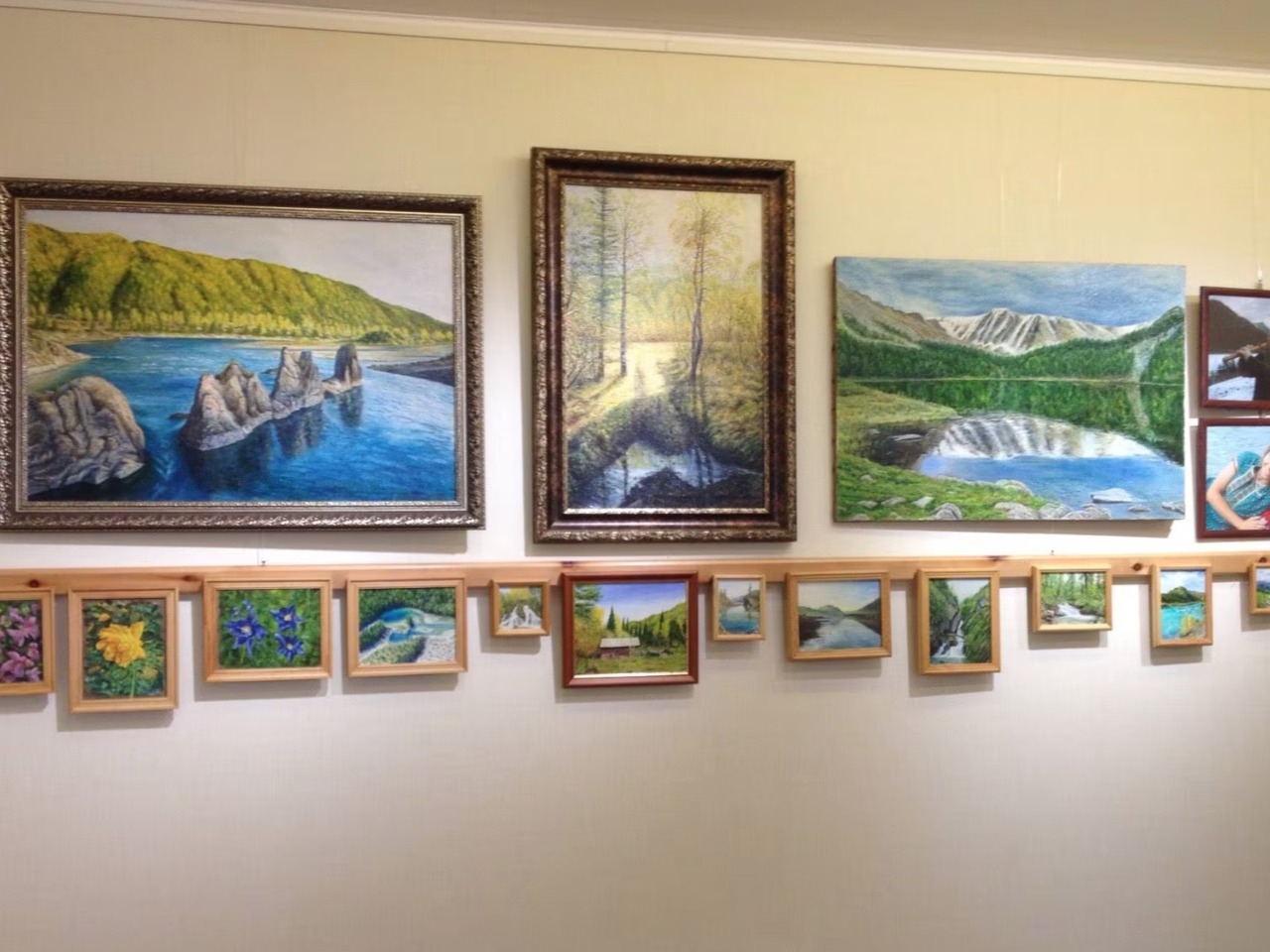Выставочный зал семьи художников Головань в селе Аскат - фото 4