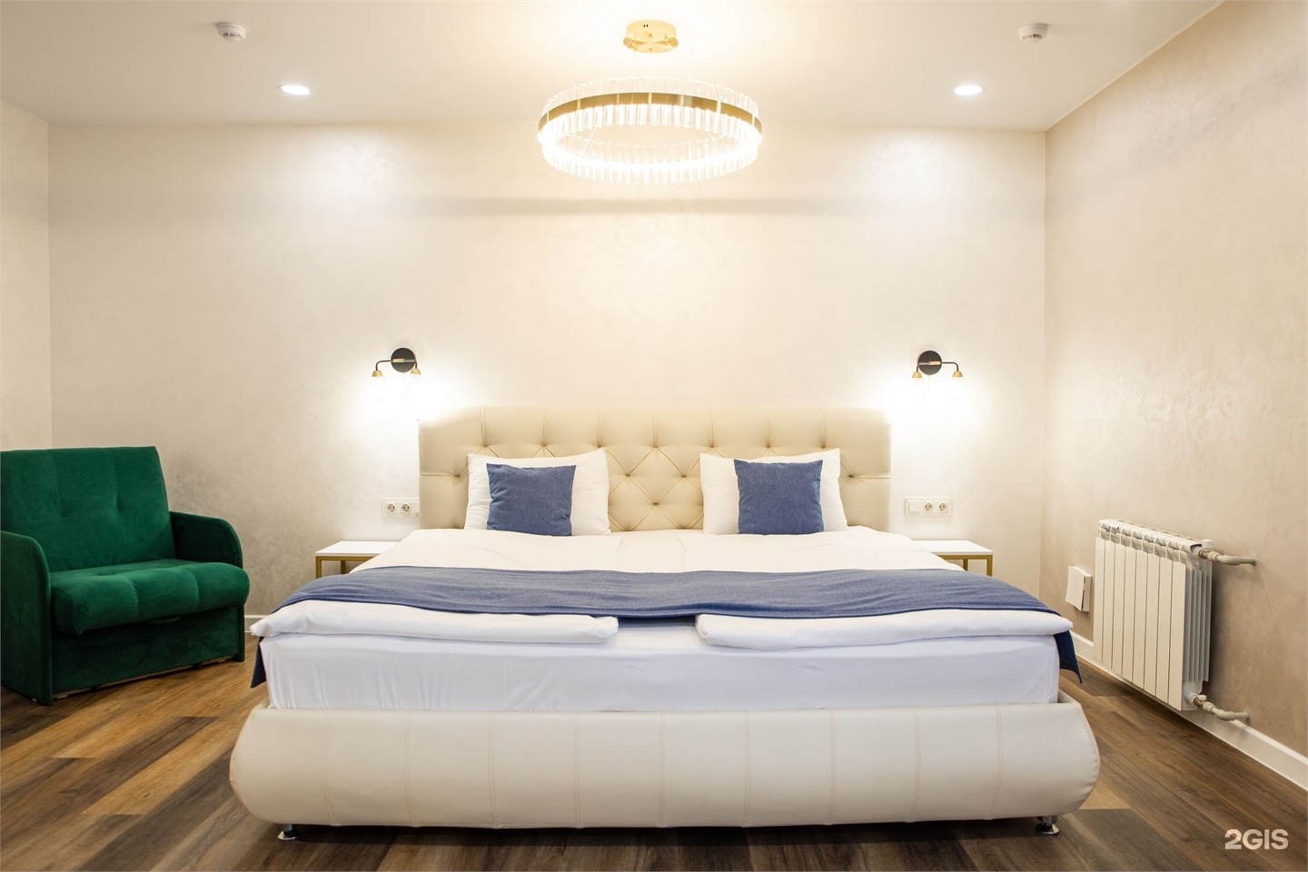 Люкс с видом на горы - фото 1