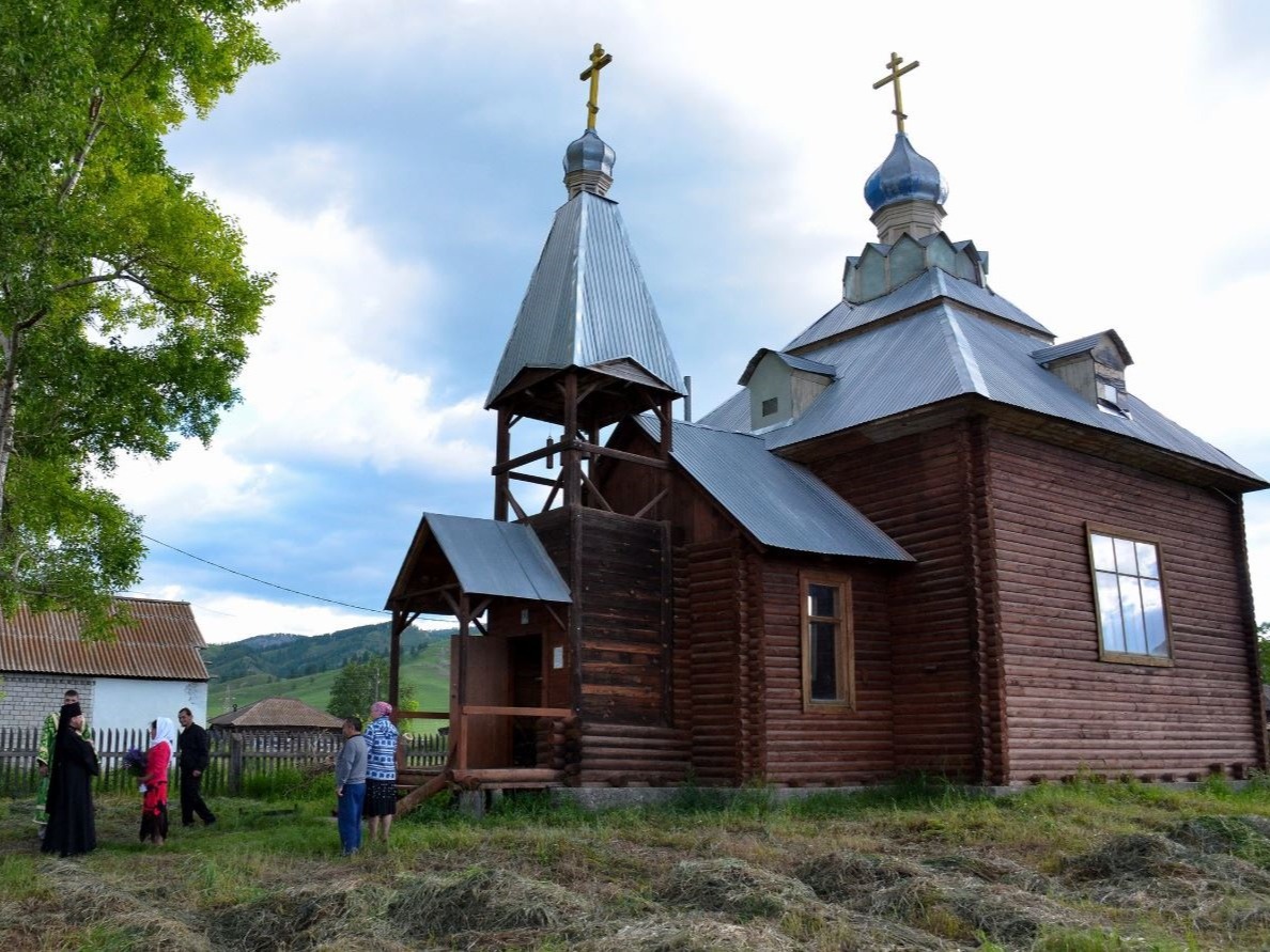 Церковь Троицы Живоначальной в селе Чёрный Ануй - фото 2