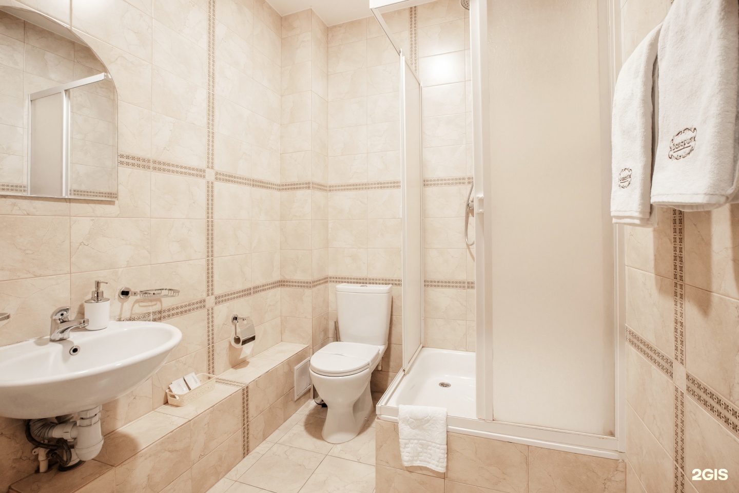 Стандарт с одной двуспальной кроватью - фото 5