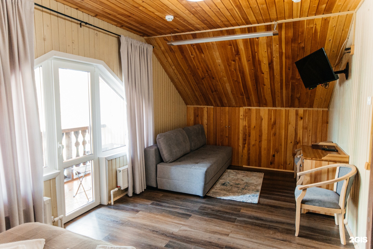Стандарт двухкомнатный с отдельным входом в коттедже - фото 3