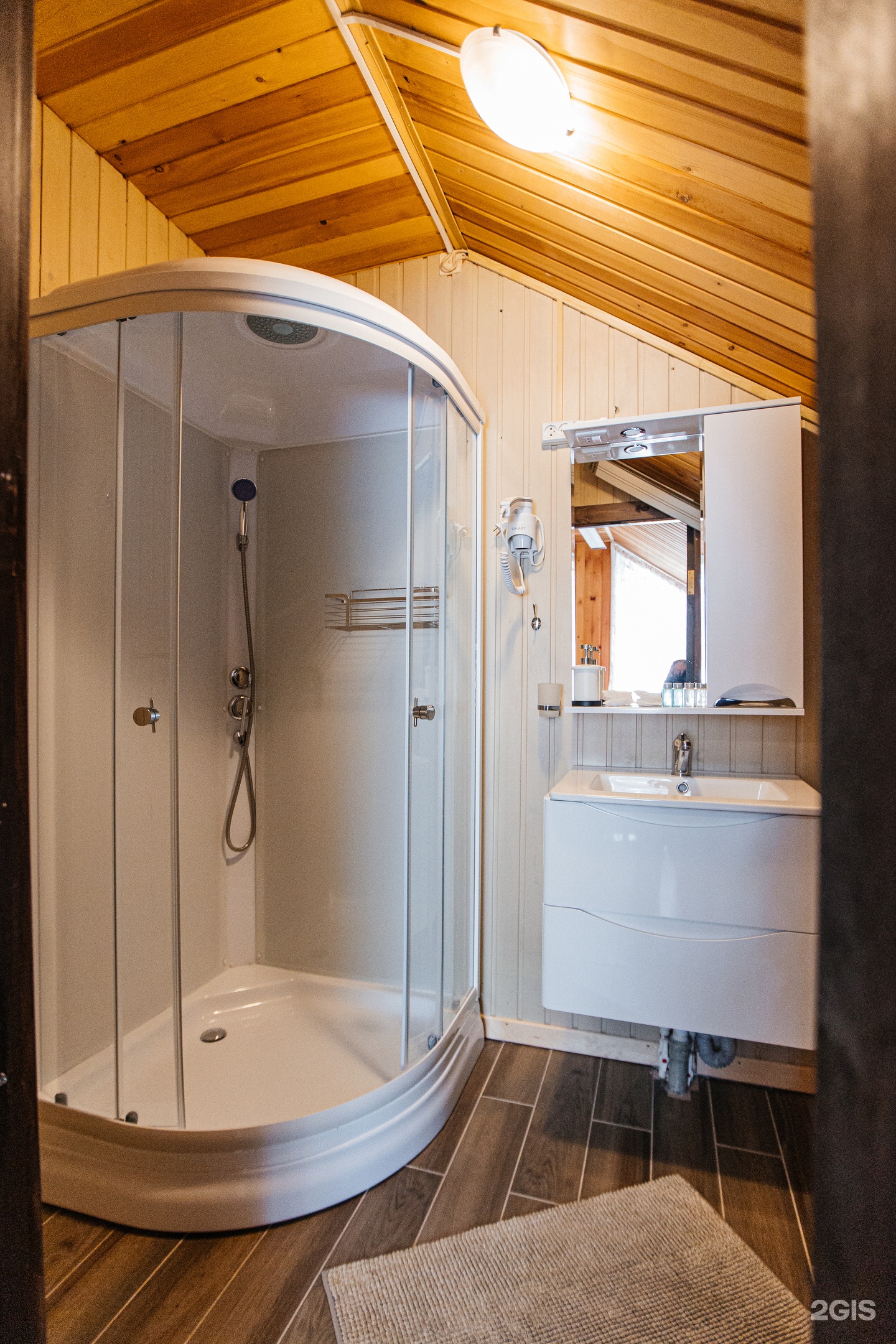 Стандарт двухкомнатный с отдельным входом в коттедже - фото 7