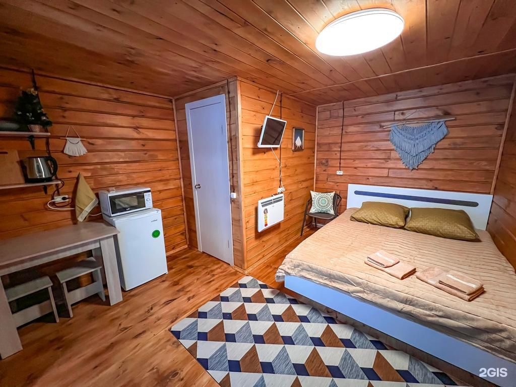 Двухместный номер с двуспальной кроватью с видом на горы - фото 2