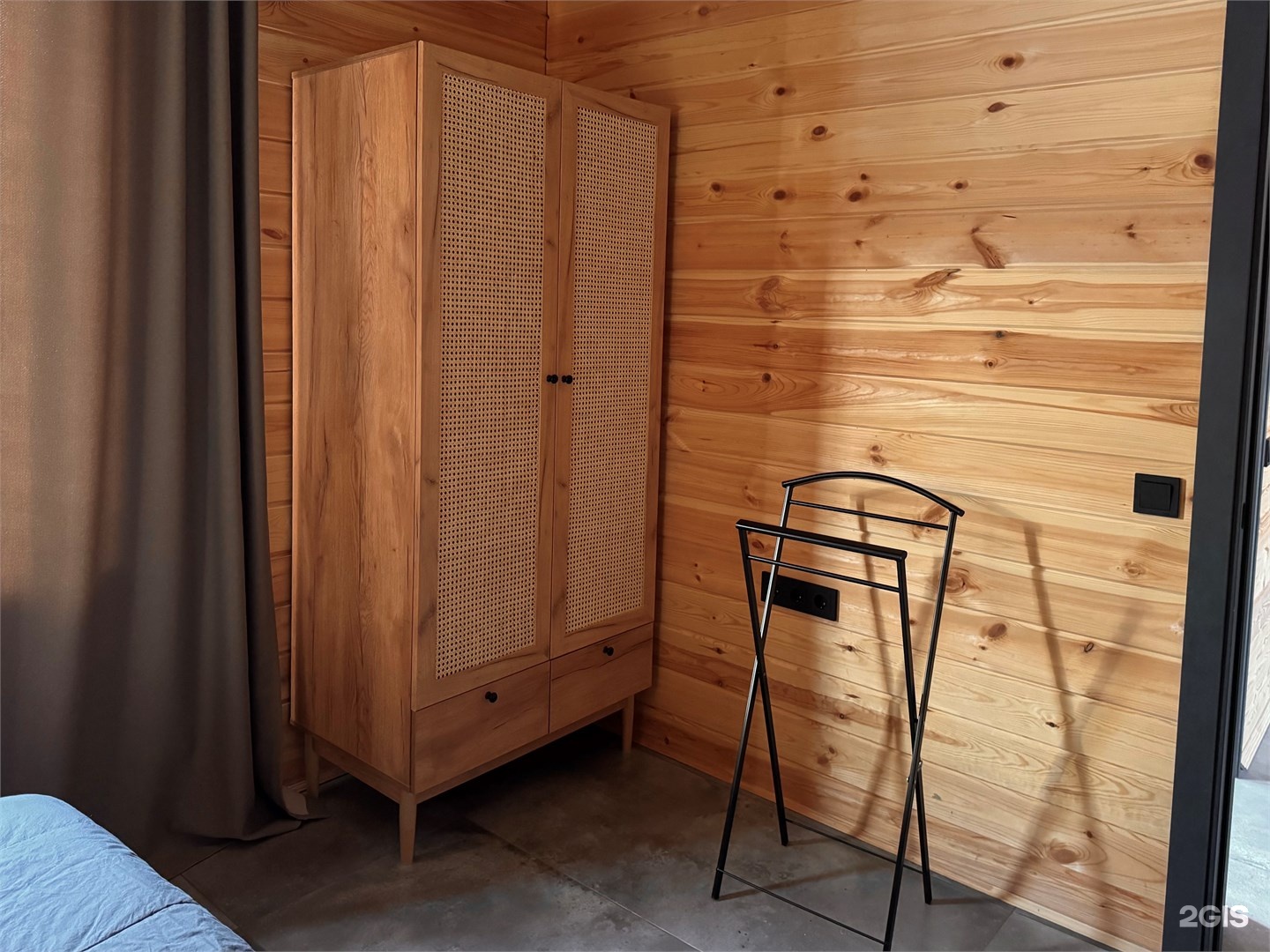 Дом А-фрейм две спальни с видом на горы - фото 9