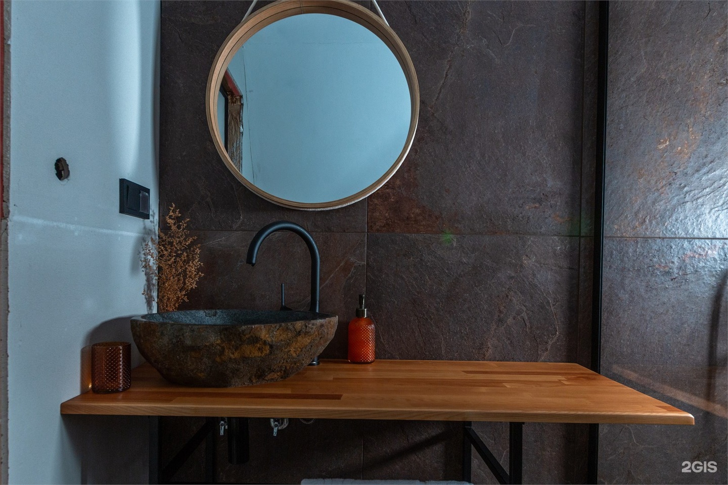 Дом А-фрейм вид на реку с одной спальней - фото 8