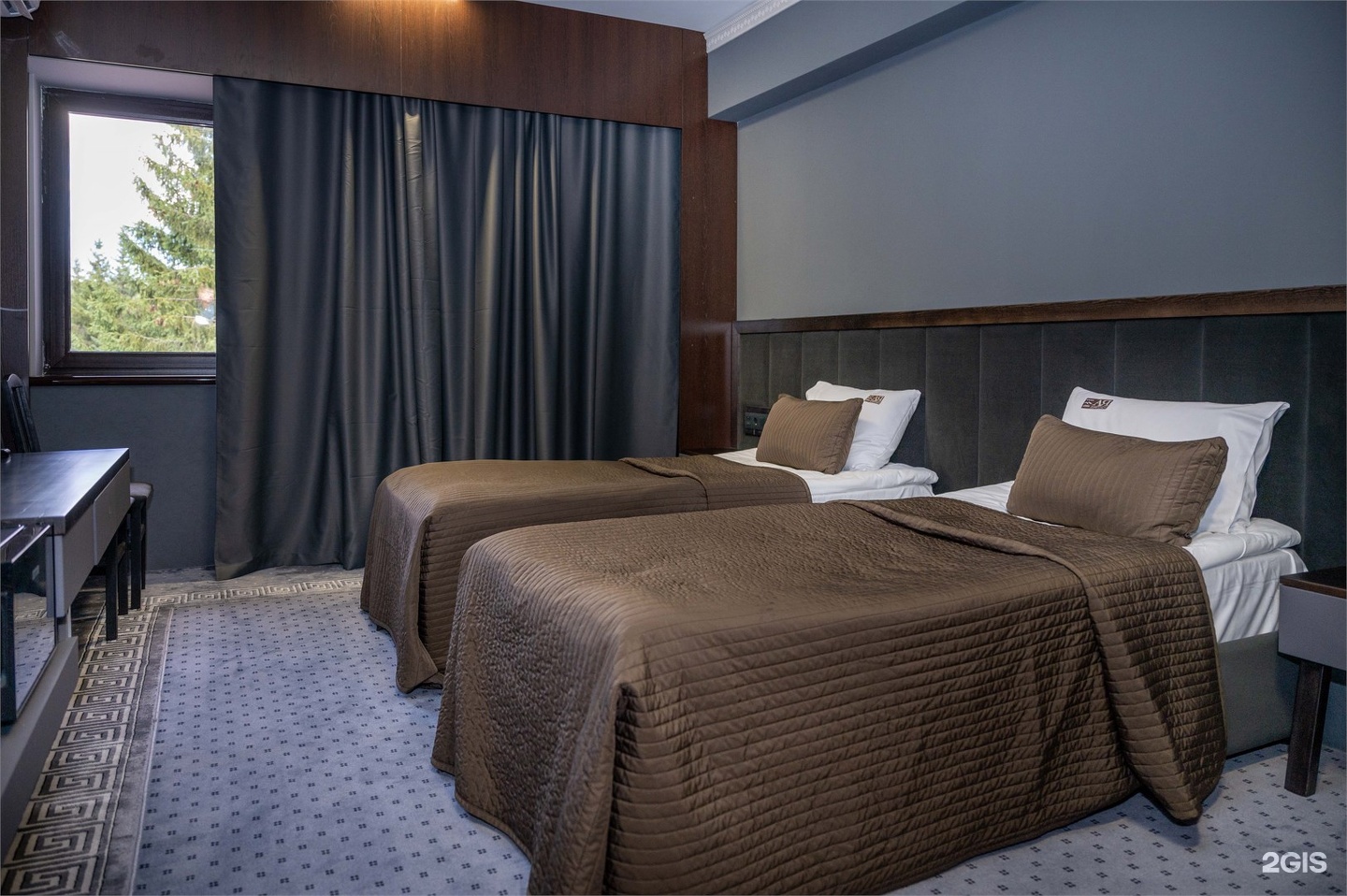 Стандарт без балкона с видом на горы Twin (Отель «Югославский») - фото 1