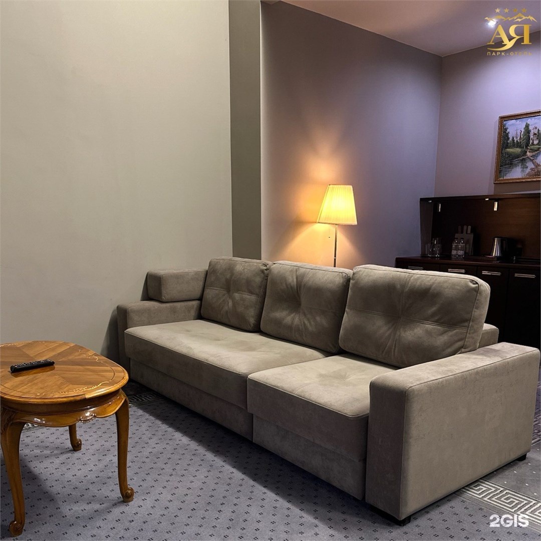 Люкс с видом на горы (Отель «Югославский») - фото 2