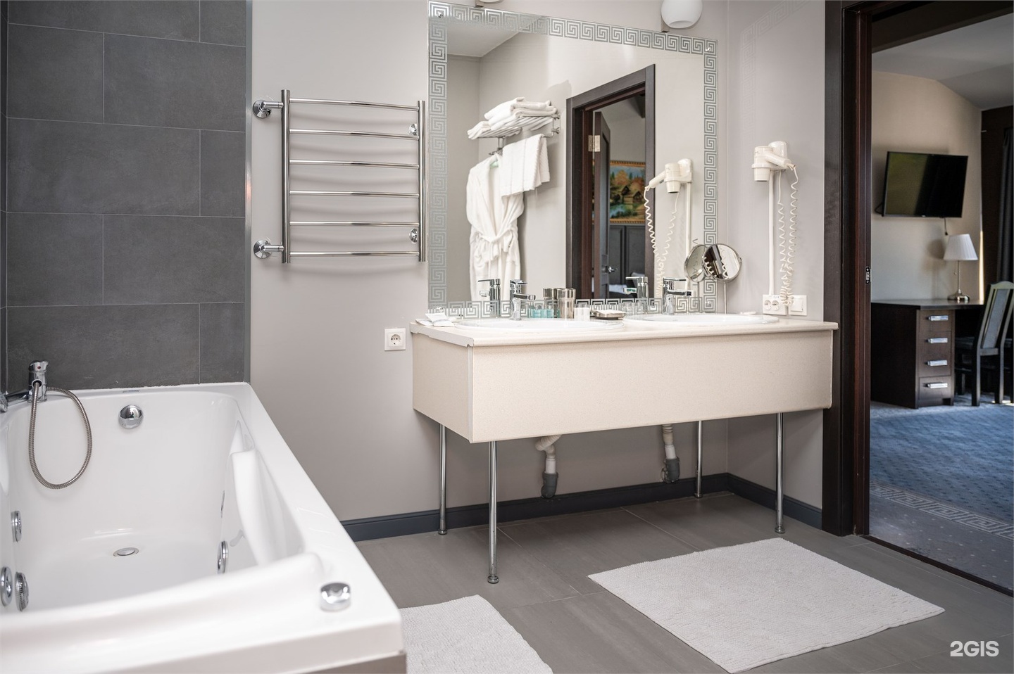 Апартаменты (Отель «Югославский») - фото 4