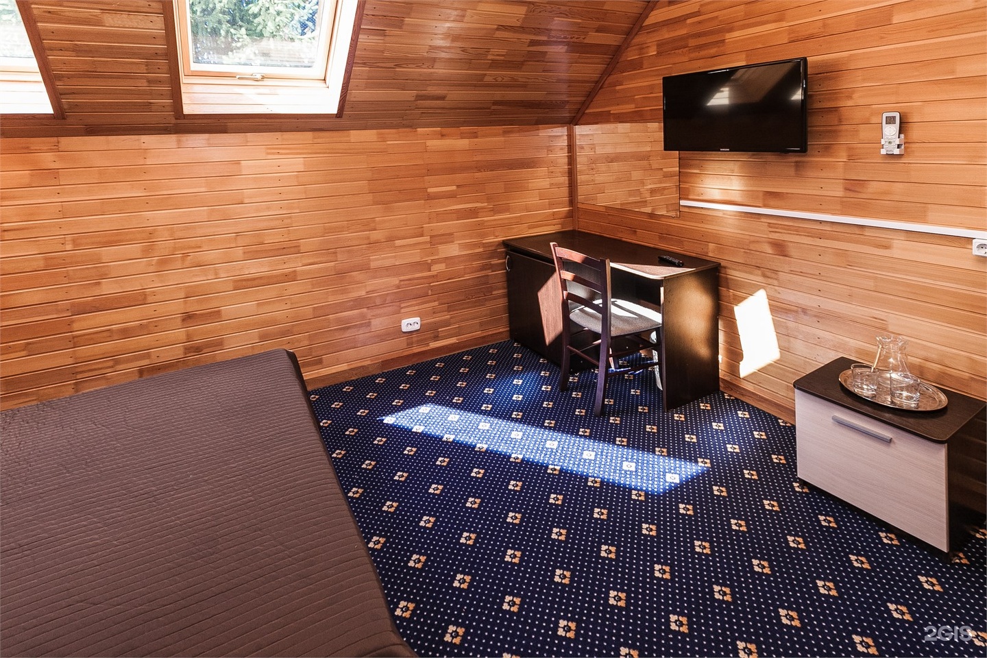 Стандарт с двухспальной кроватью ( Отель Шале) - фото 11