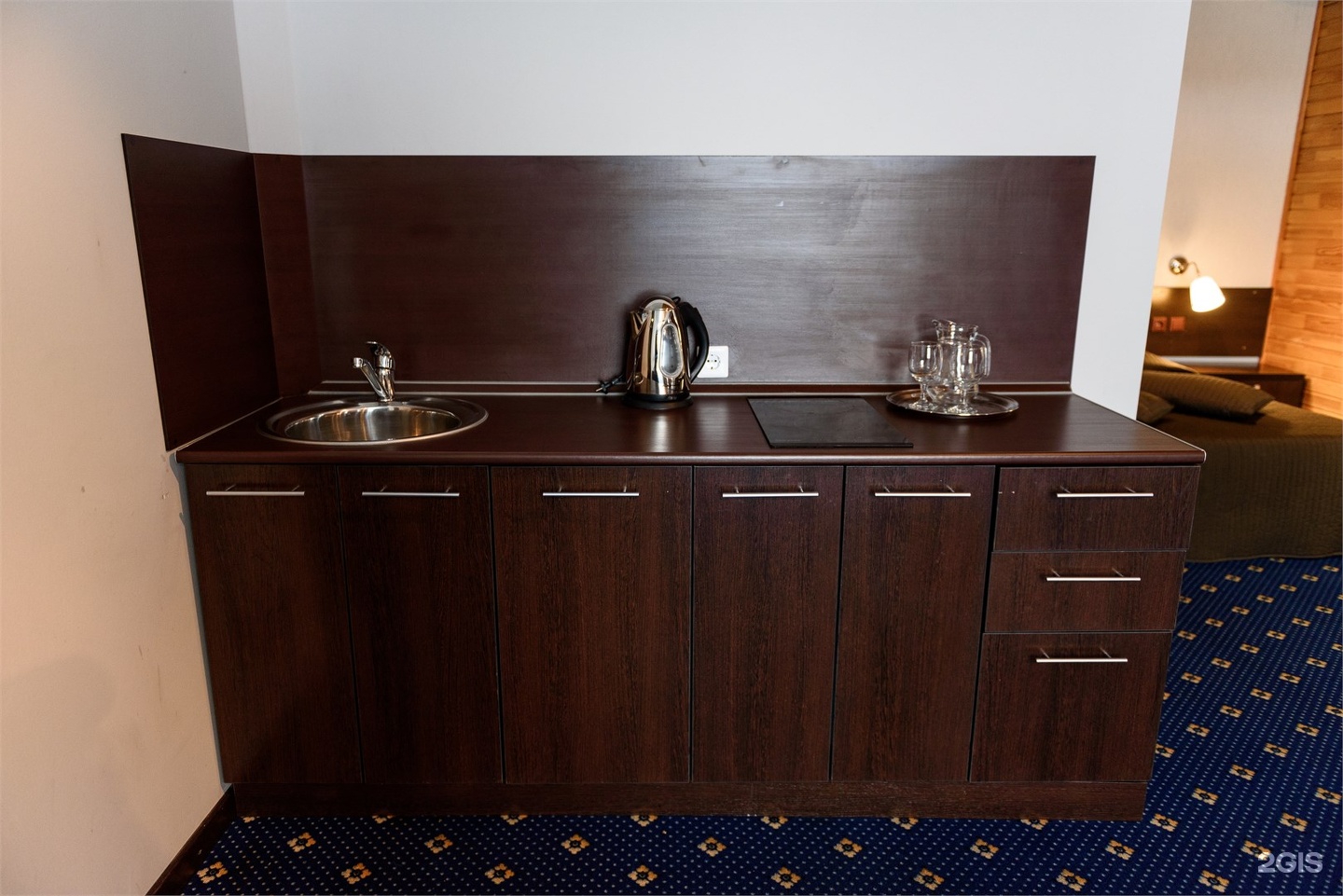 Люкс  (Отель «Шале») - фото 5