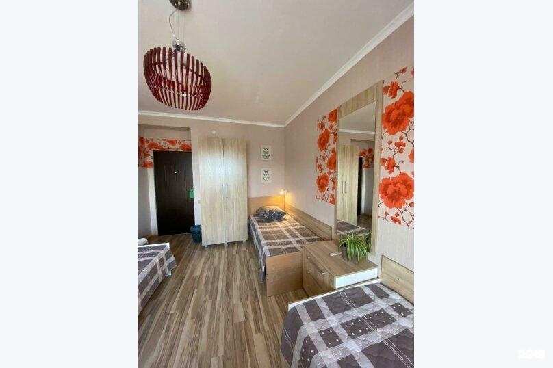 Трехместный номер с 3 односпальными кроватями с видом на горы - фото 4