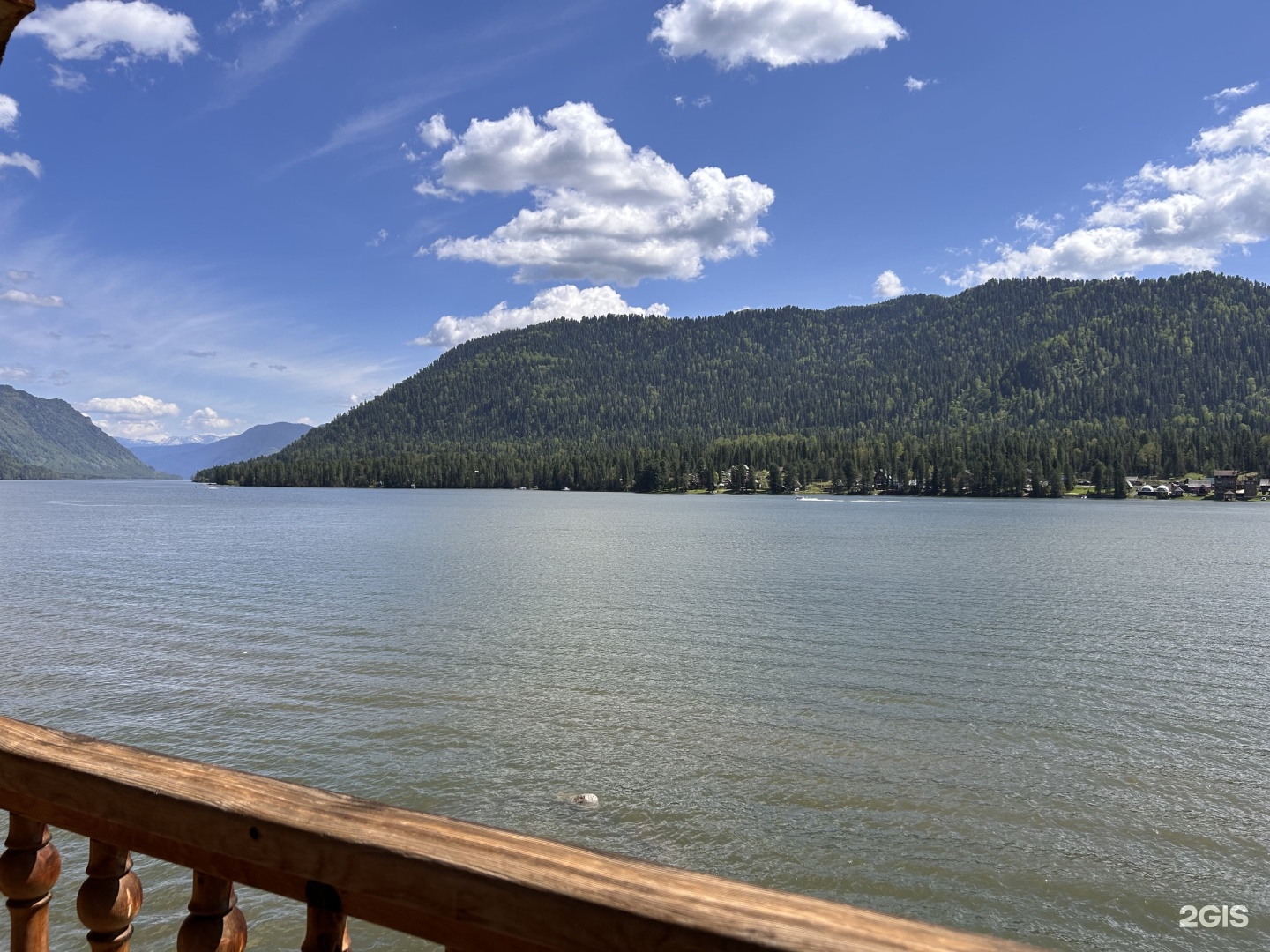 Семейный номер с балконом и видом на озеро  - фото 5