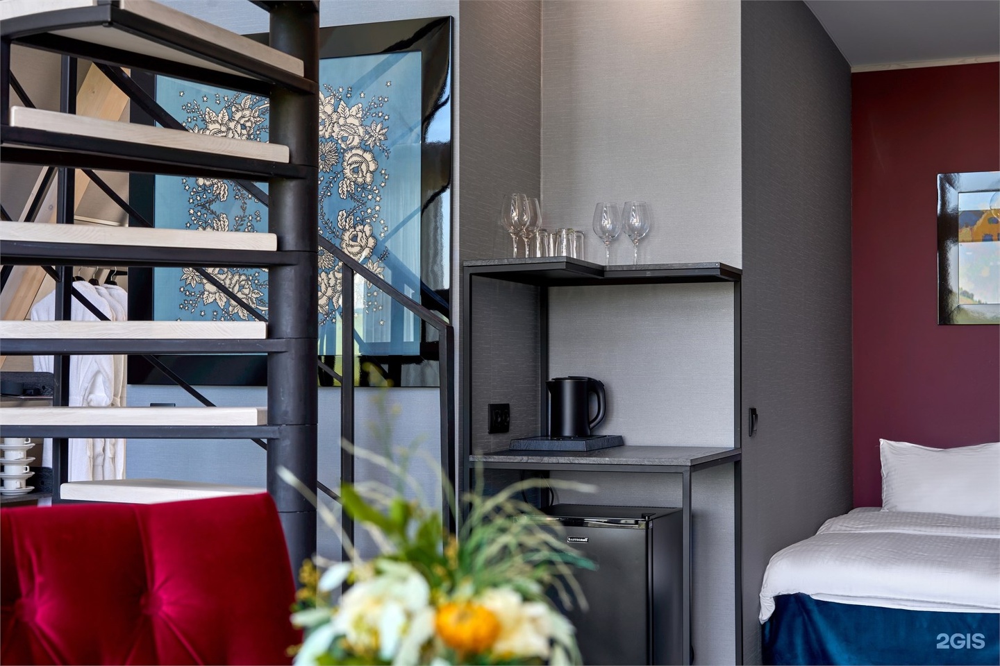 Шале с террасой и видом на горы - фото 11