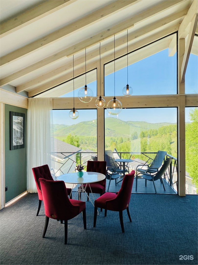 Вилла с террасой и видом на горы - фото 6