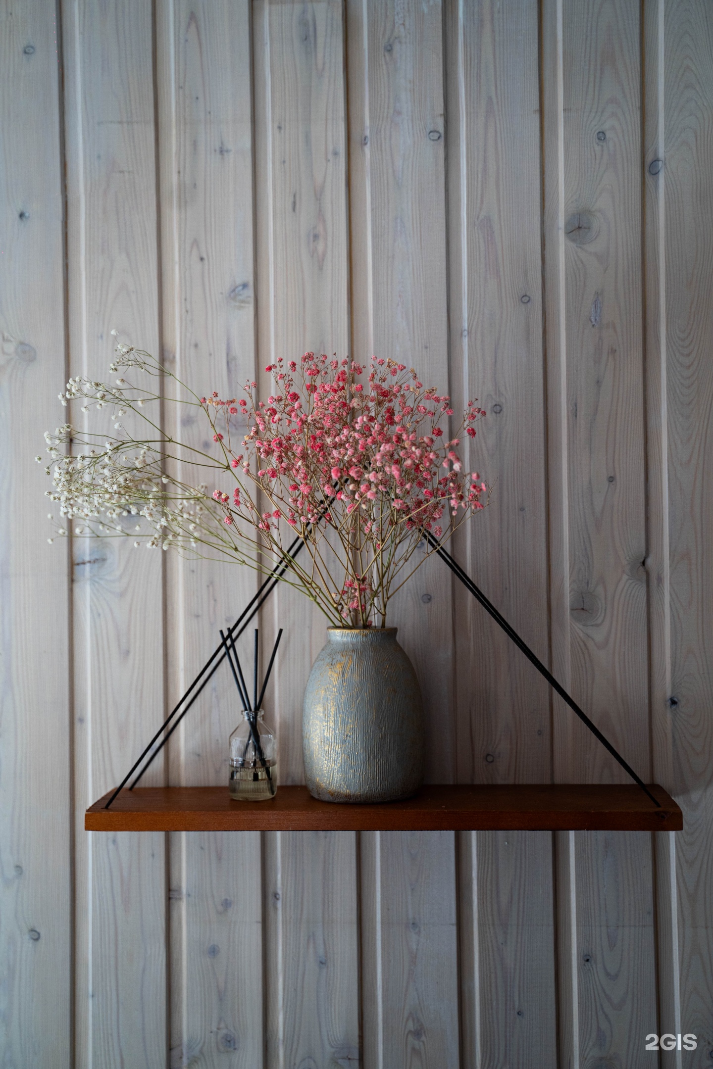 Четырехместный номер с 1 двуспальной или 2 односпальными кроватями с видом на озеро - фото 6