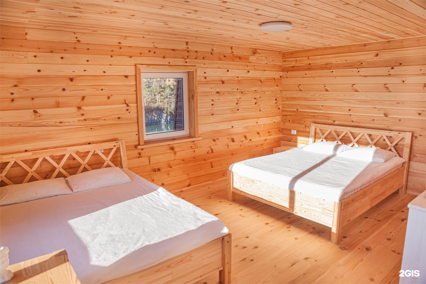 Четырёхместный номер с кухней и видом на р. Катунь  и горы - фото 3