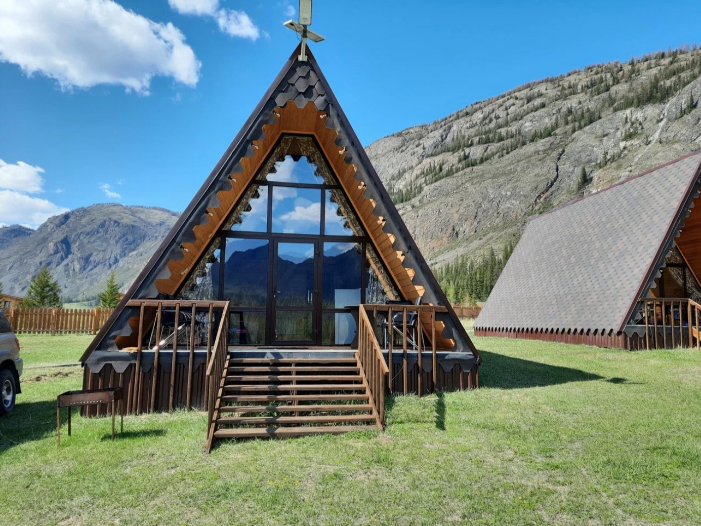 Туристская база "Маленький рай" - фото 1