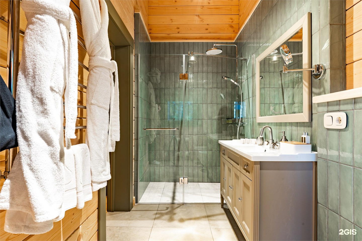 Фэмили Шале - фото 15