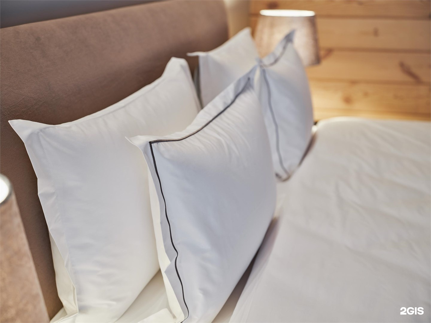 Номер Классик с двуспальной кроватью с видом на реку - фото 4