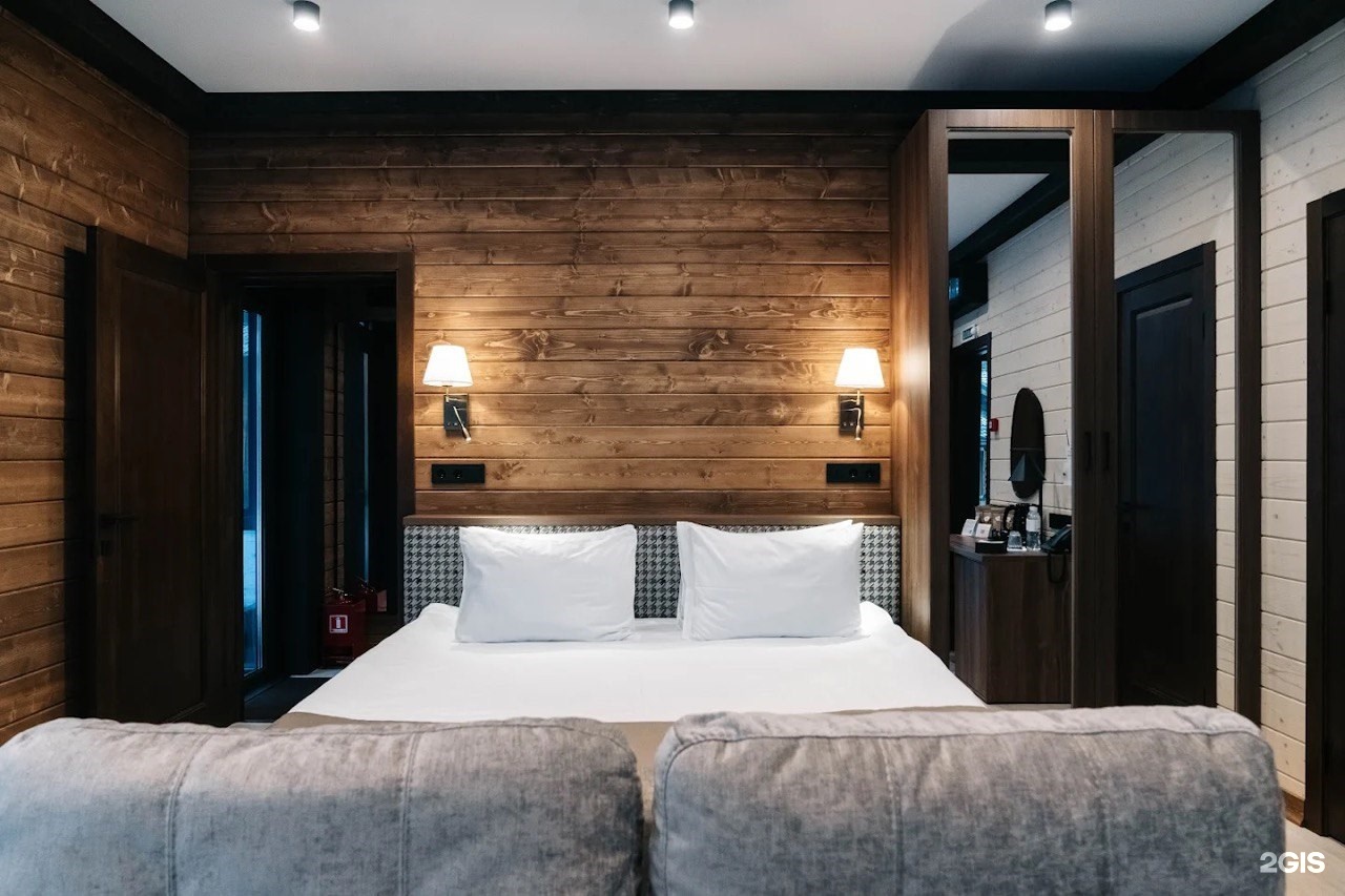 Фэмили Полулюкс - фото 1