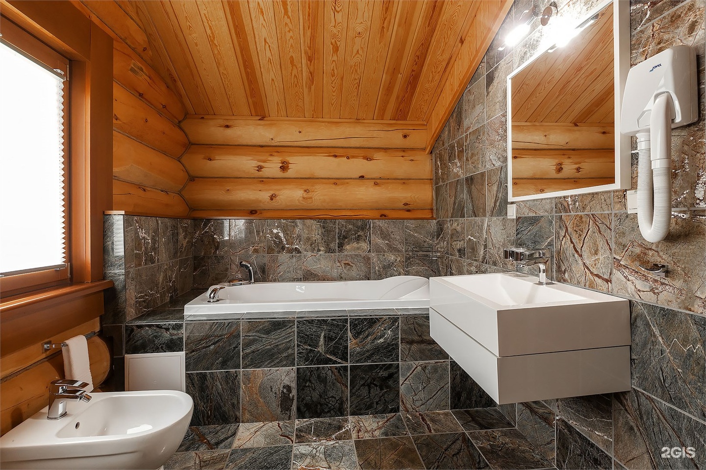 Люкс в корпусе шале - фото 9