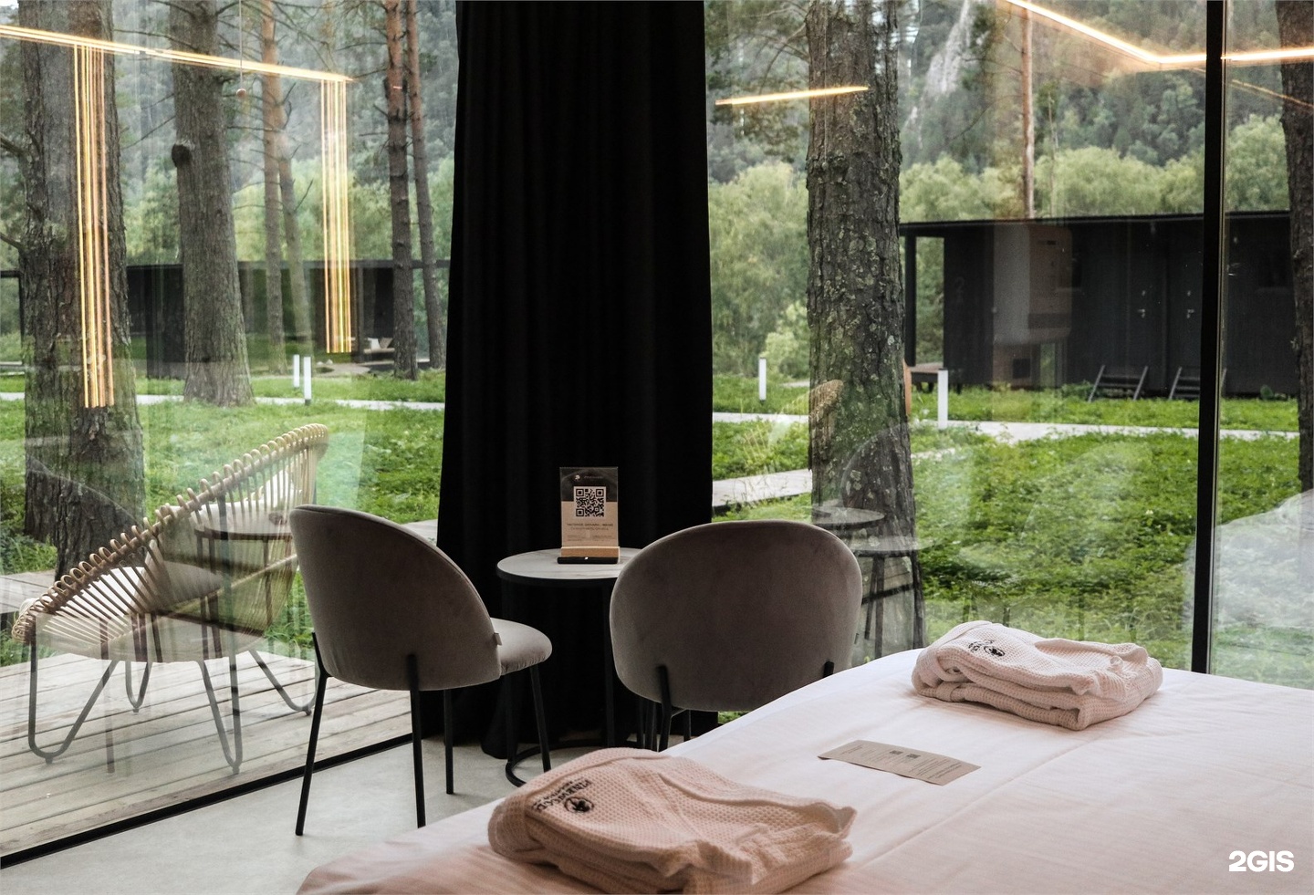 Зеркальный дом - фото 5