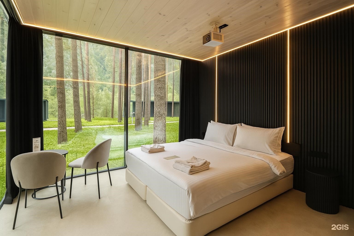 Зеркальный дом - фото 6