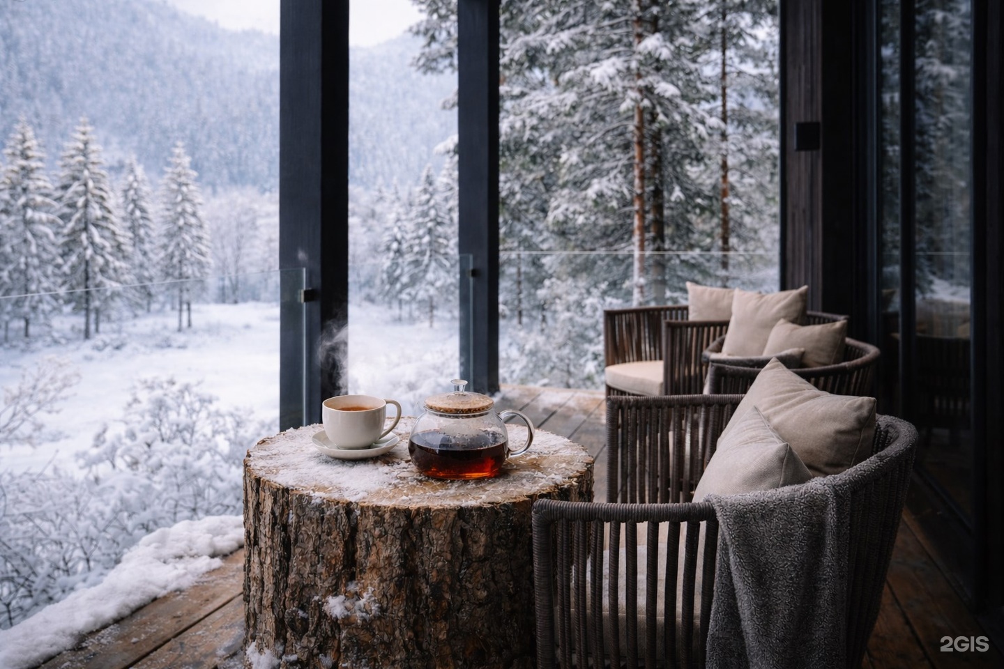 Вилла с панорамными окнами - фото 3