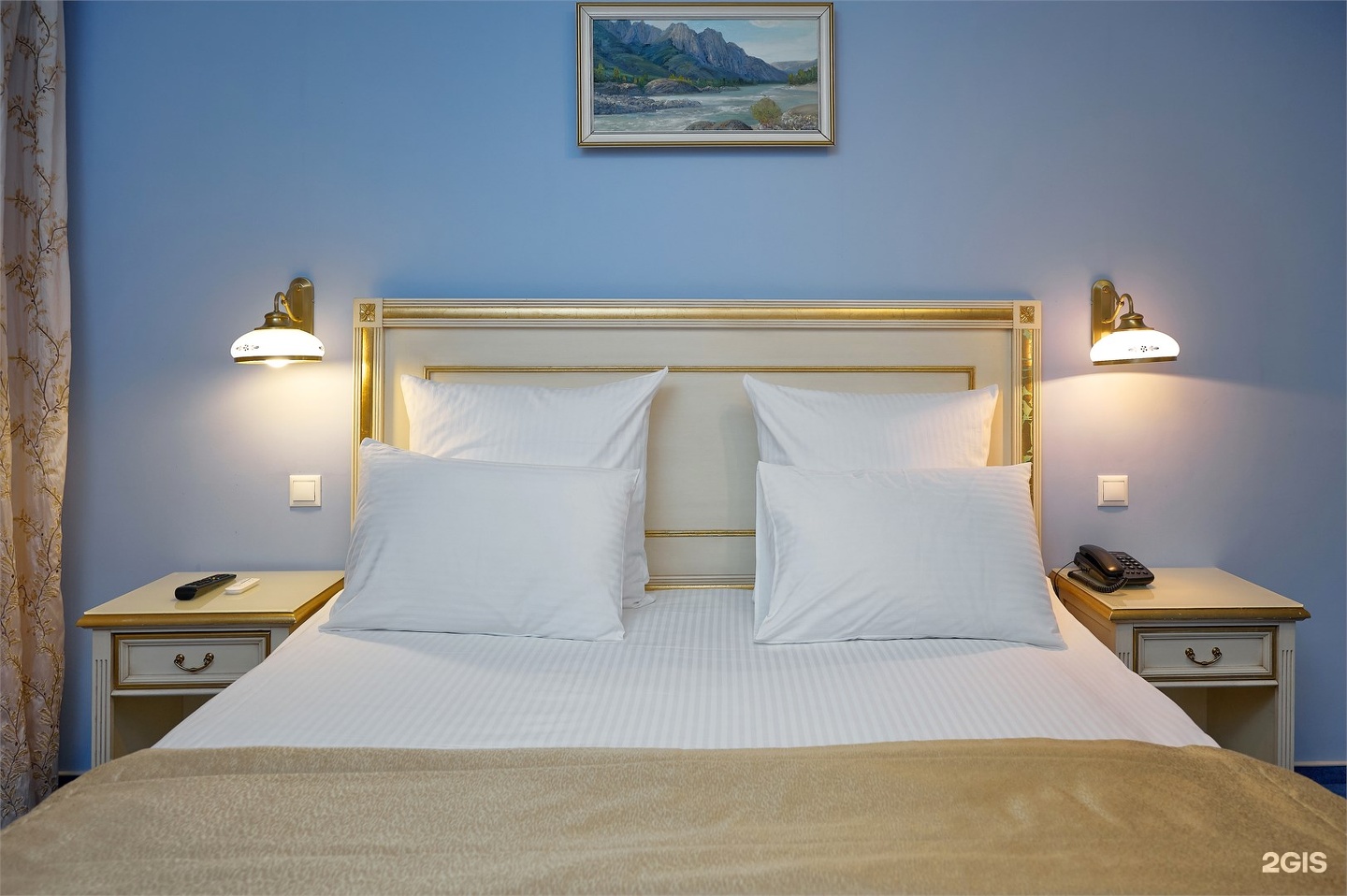 Люкс с балконом - фото 11