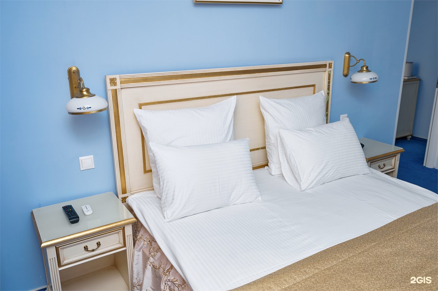 Люкс с балконом - фото 18