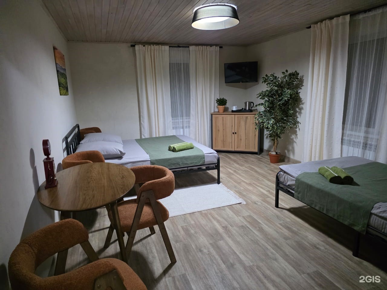 №2. 4-х местный номер с удобствами в номере (2 этаж) - фото 1