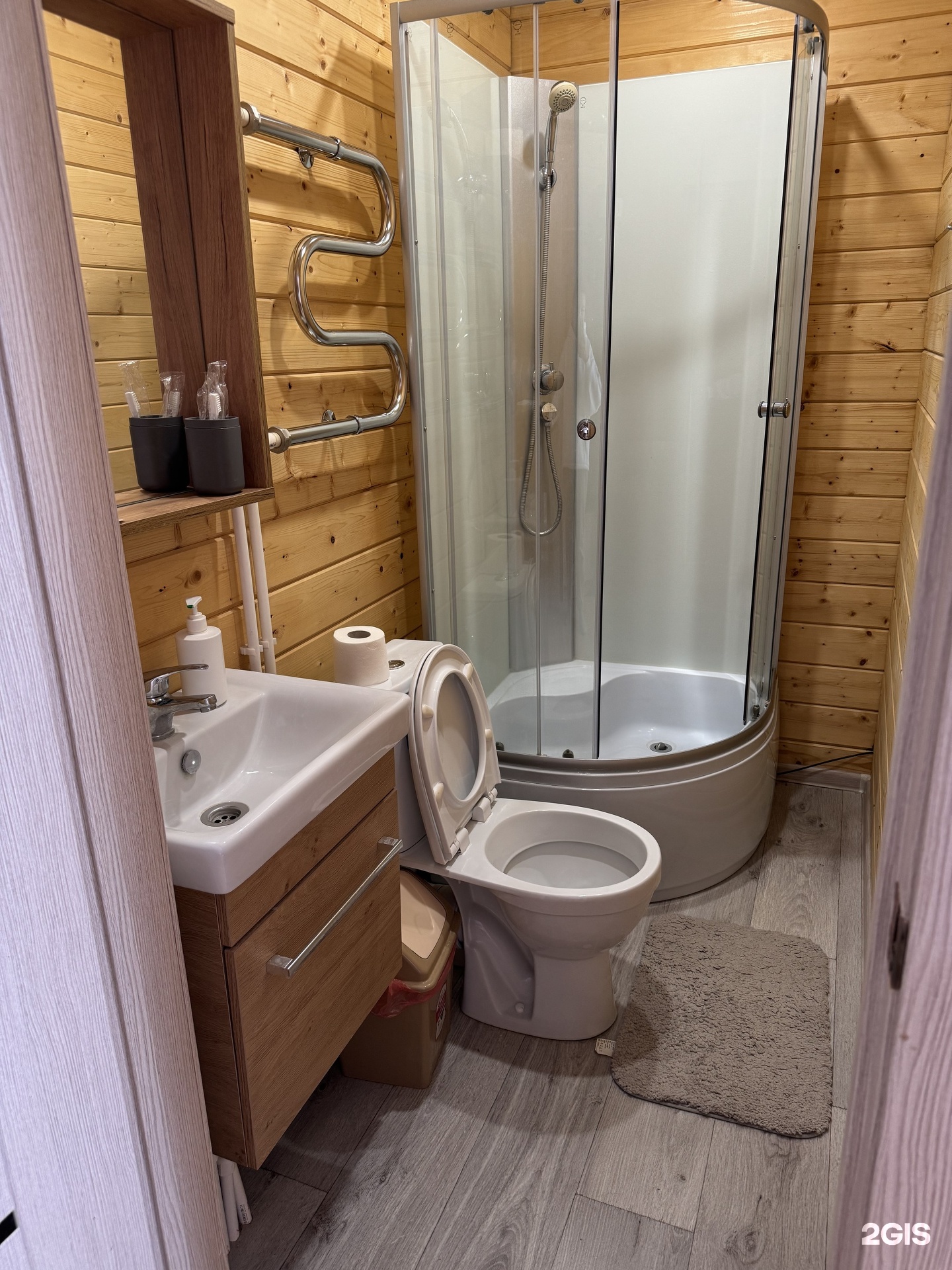 Двухместный номер с 1 кроватью и собственной ванной комнатой с балконом - фото 5