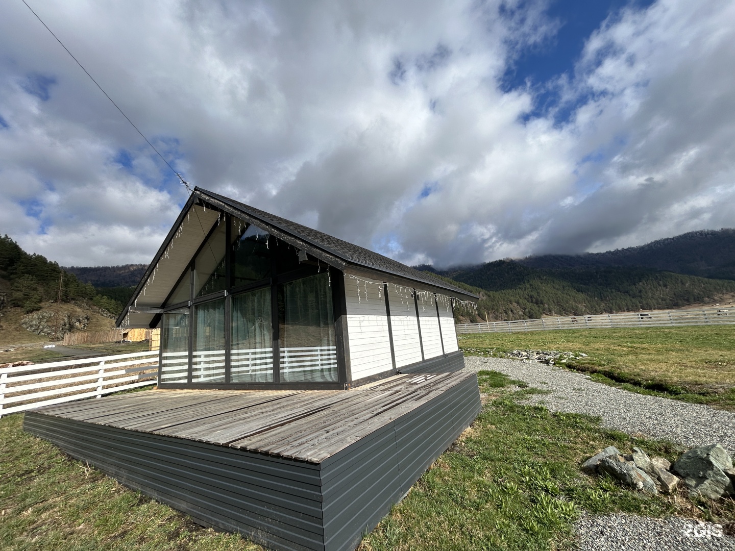 Коттедж с мангальной зоной - фото 1