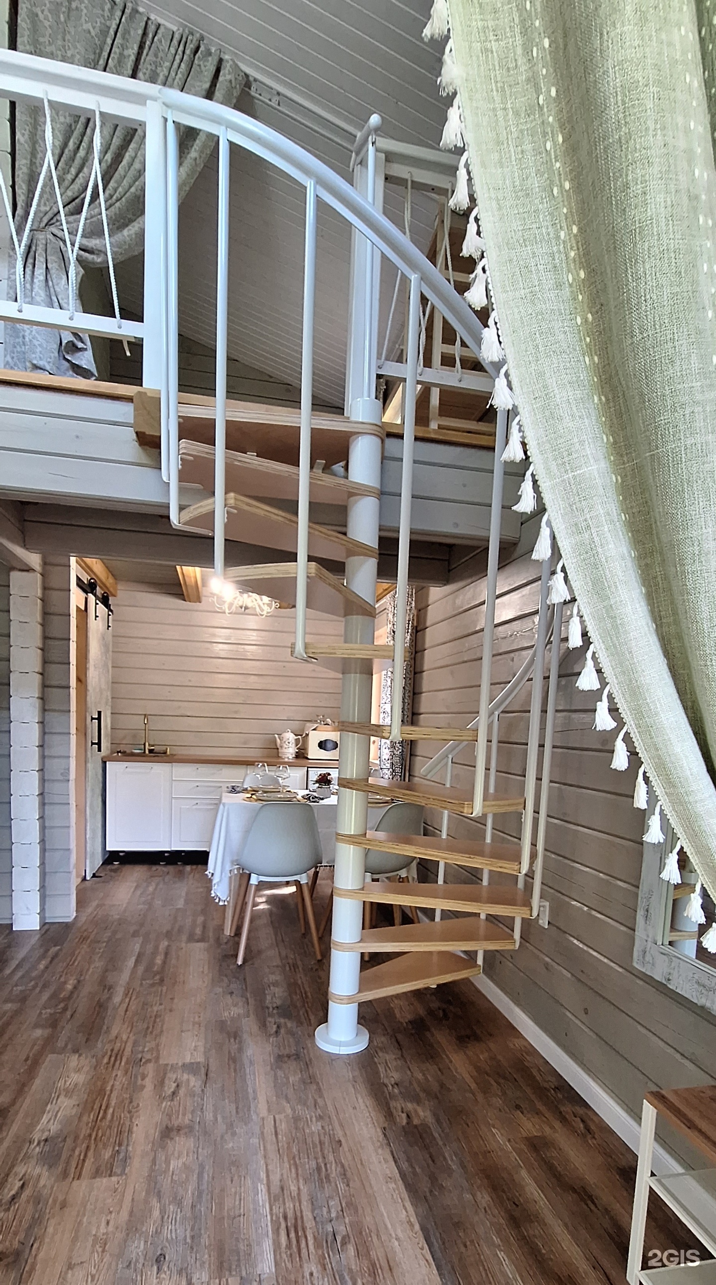 Коттедж с террасой - фото 2