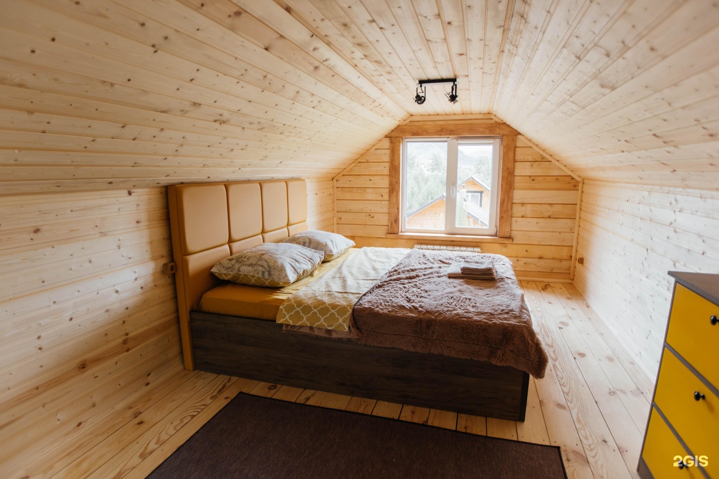 Чемальский дворик - фото 56