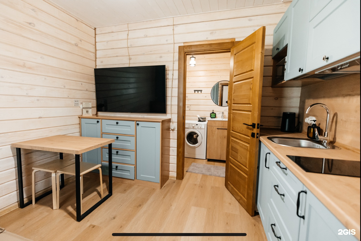 Улучшенный однокомнатный стандартный 2-х местный номер с балконом - фото 1