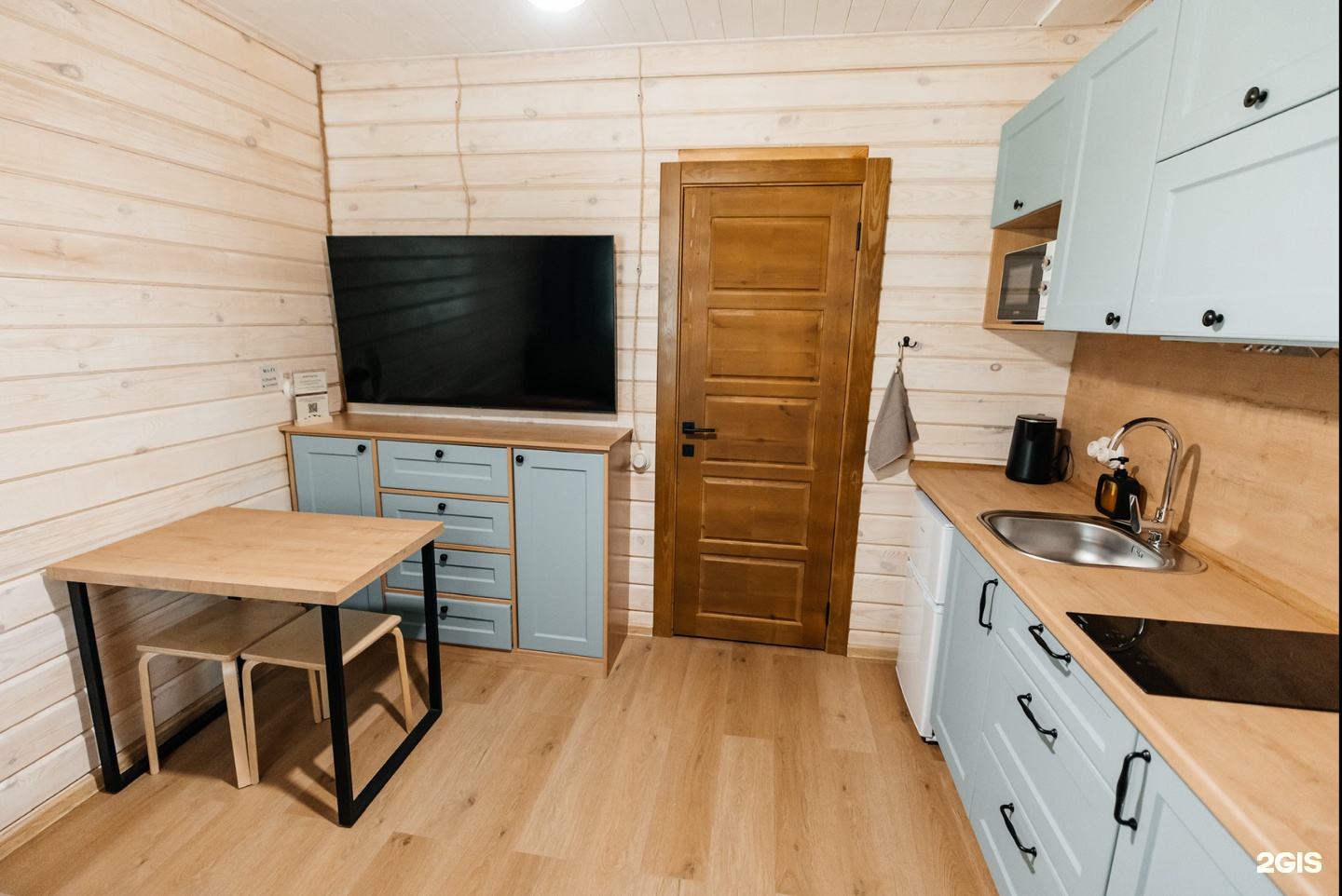 Улучшенный однокомнатный стандартный 2-х местный номер с балконом - фото 2