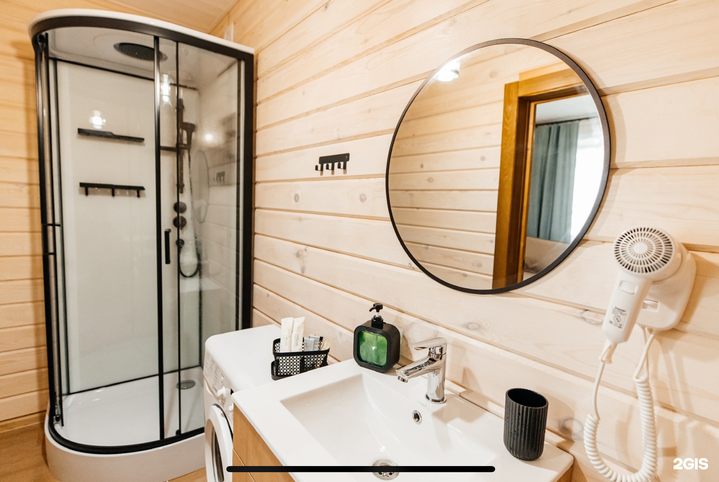 Улучшенный однокомнатный стандартный 2-х местный номер с балконом - фото 4