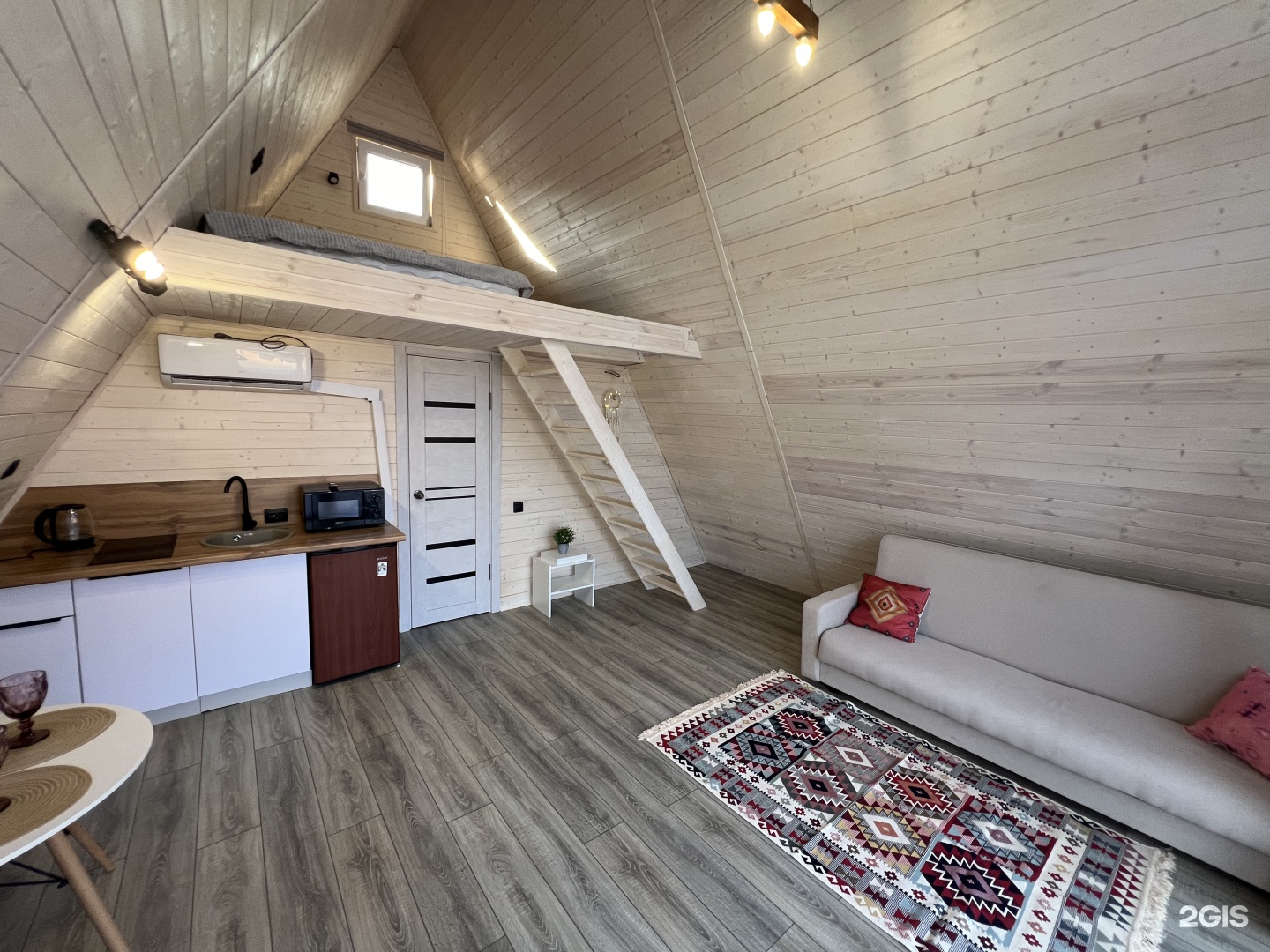 A-frame house - фото 4