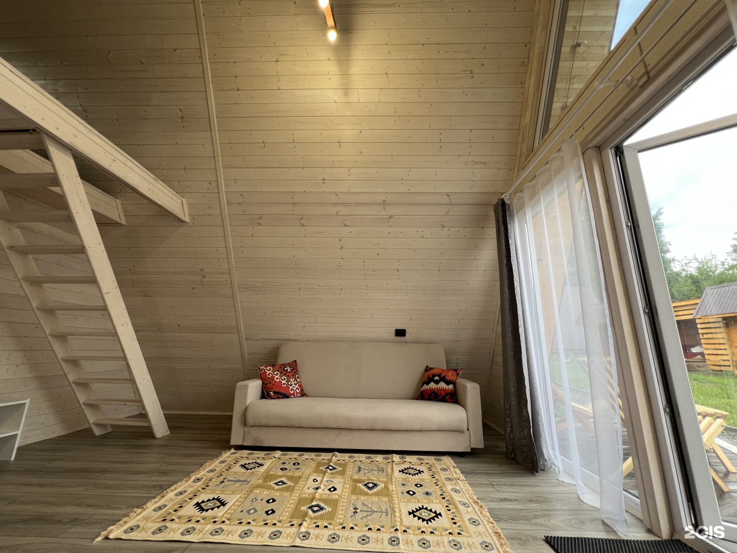 A-frame house - фото 1