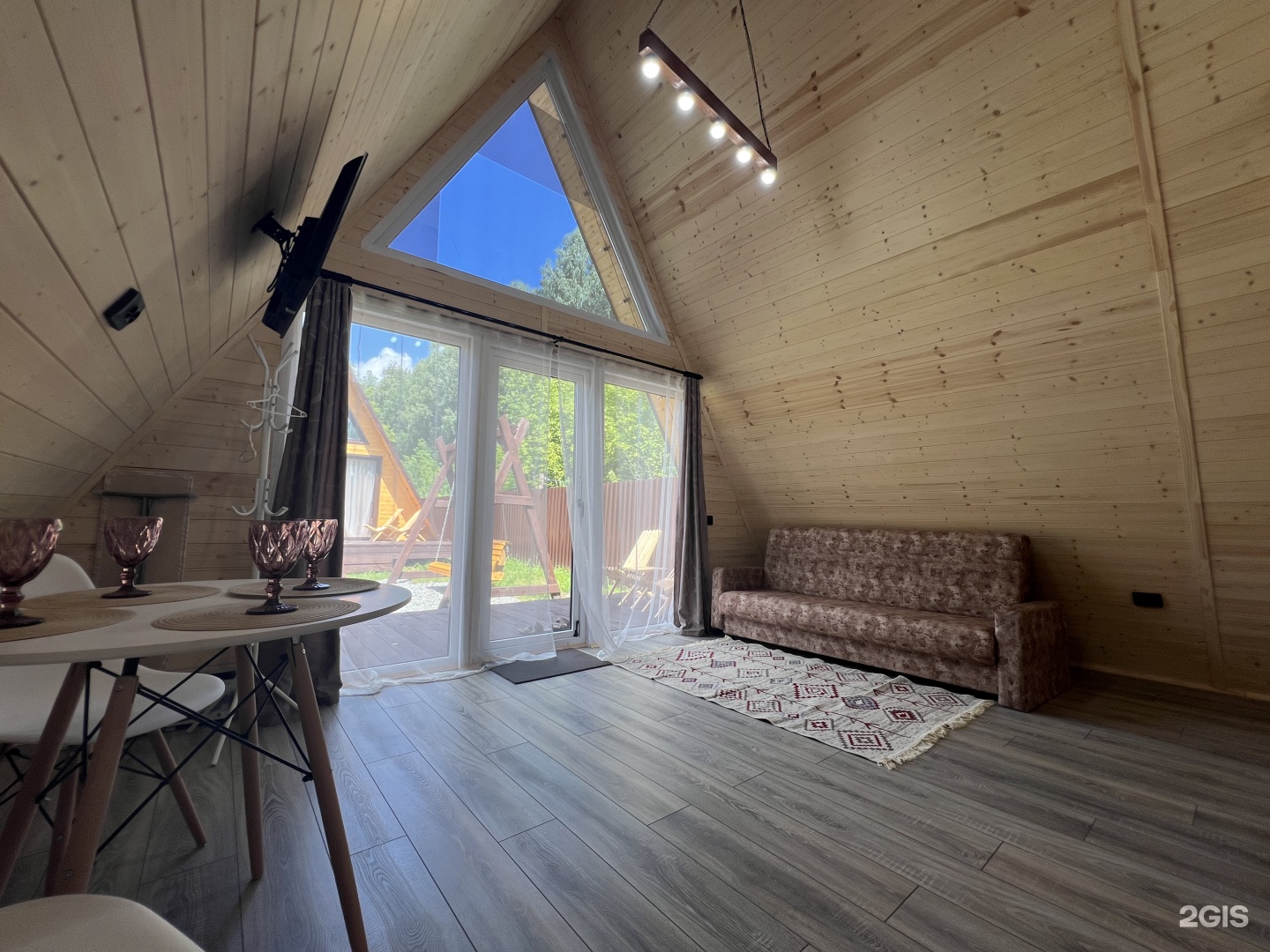 A-frame house - фото 2