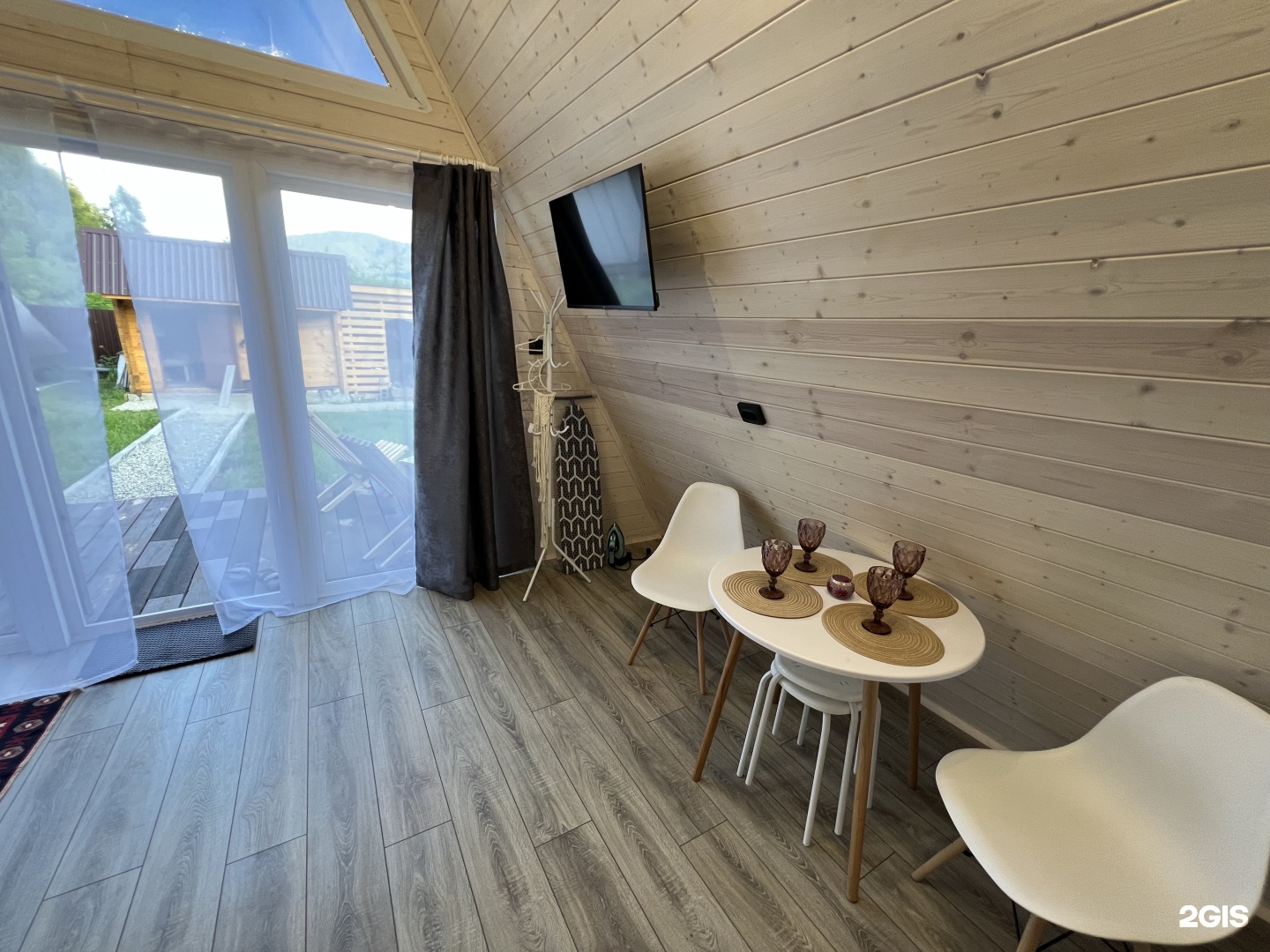 A-frame house - фото 3