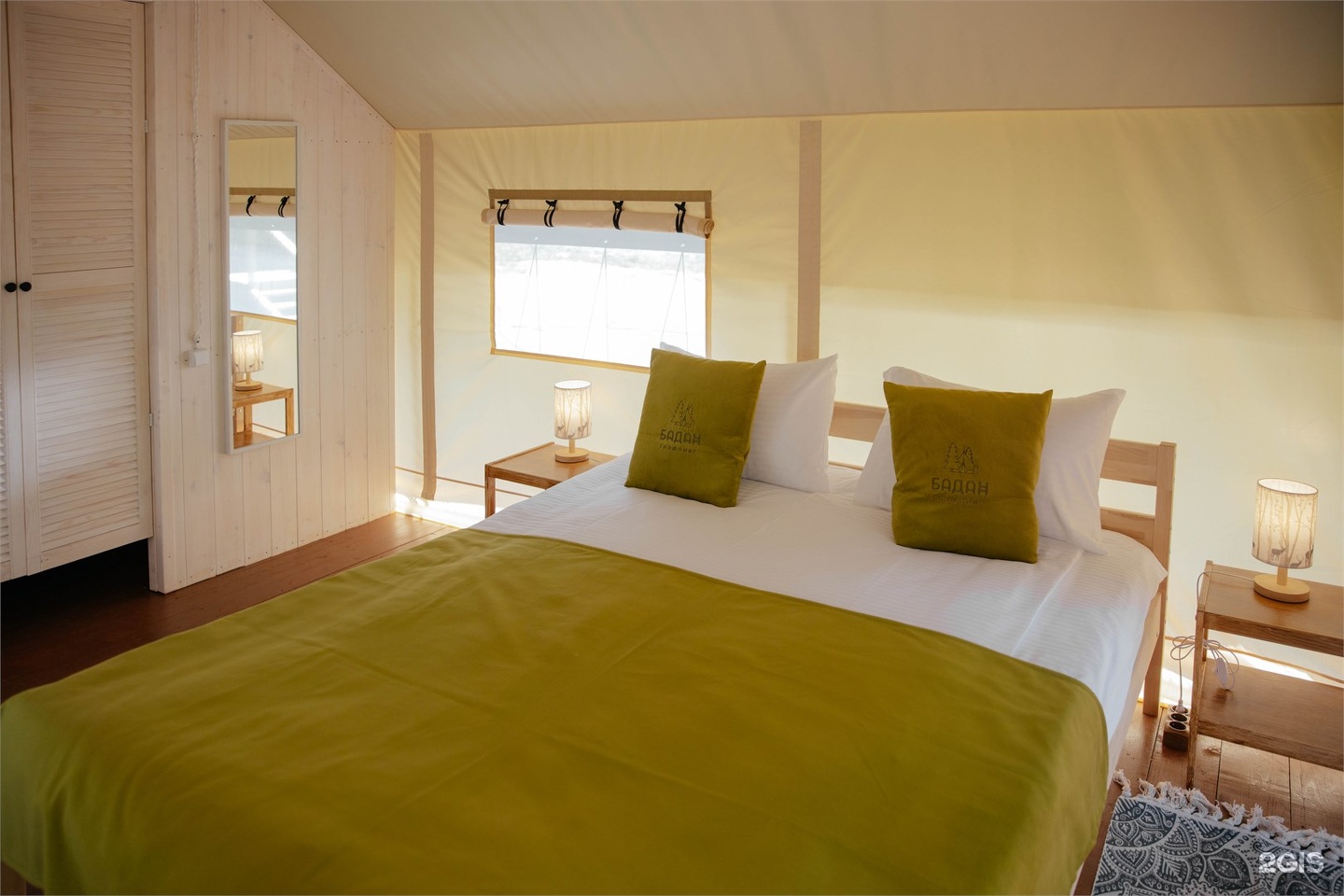 Сафари-тент стандарт у реки - фото 2