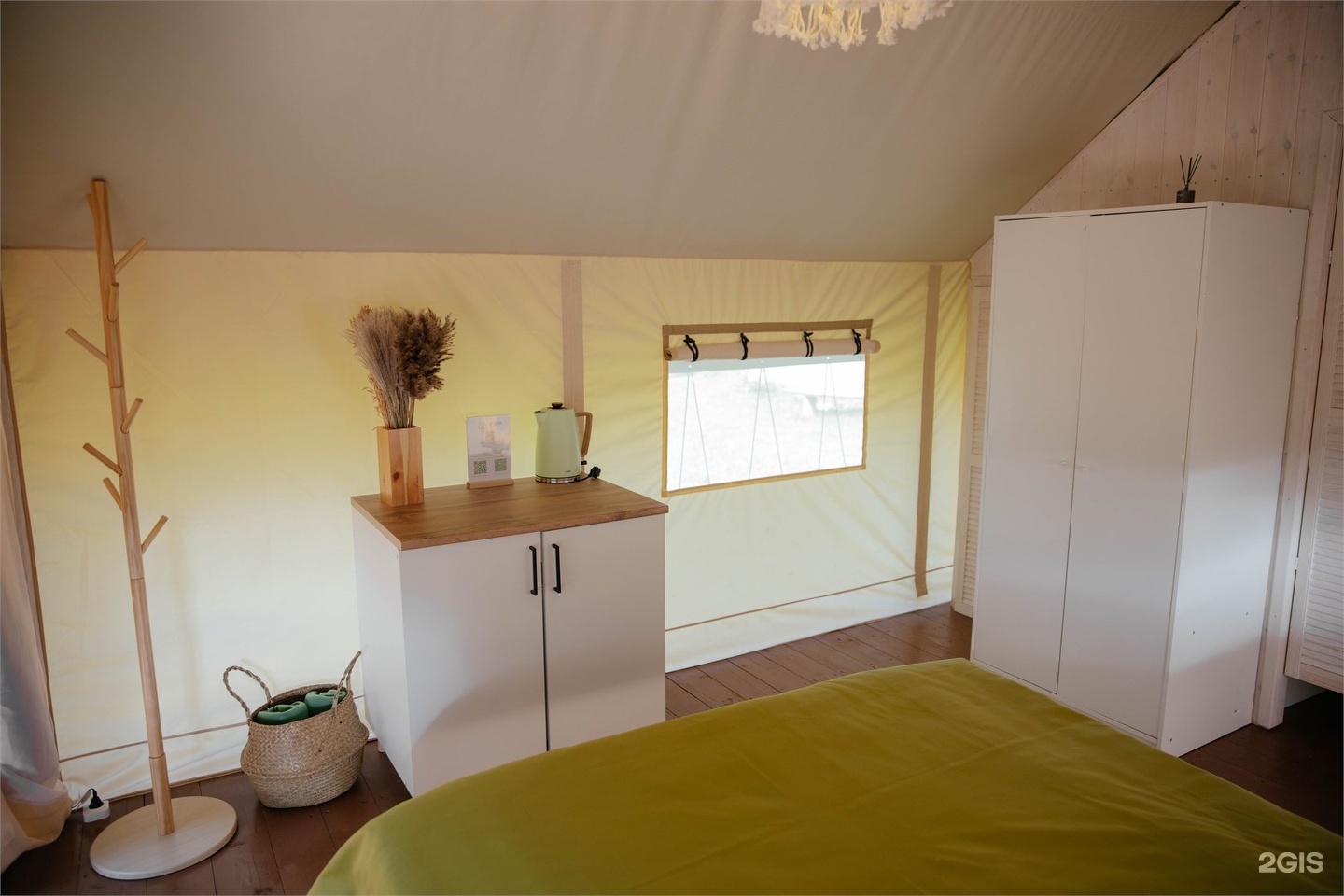 Сафари-тент стандарт у реки - фото 4